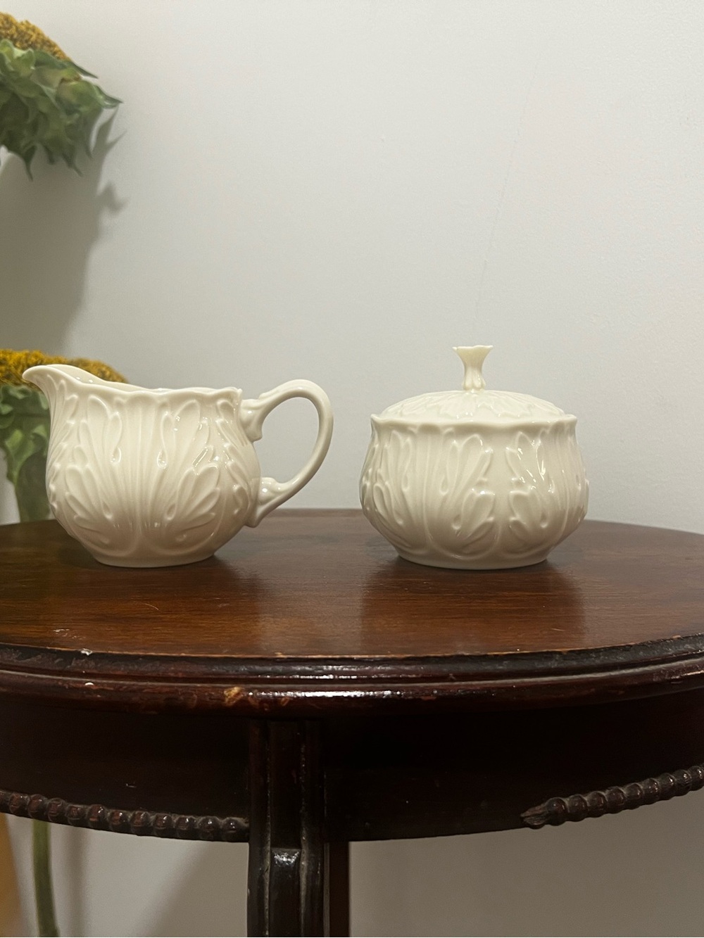 Lenox Cottage Collection Porcelain Creamer and Lidded Sugar Bowl Set